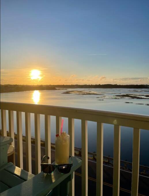 Right Across Beach Pool View Private Balcony By Zen Living Short Term Rental Myrtle Beach Exterior photo